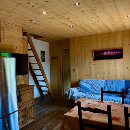 Appartement Avec Jacuzzi Dans Chalet Prive, Grande Terrasse, Parking Gratuit Les Houches Exterior photo